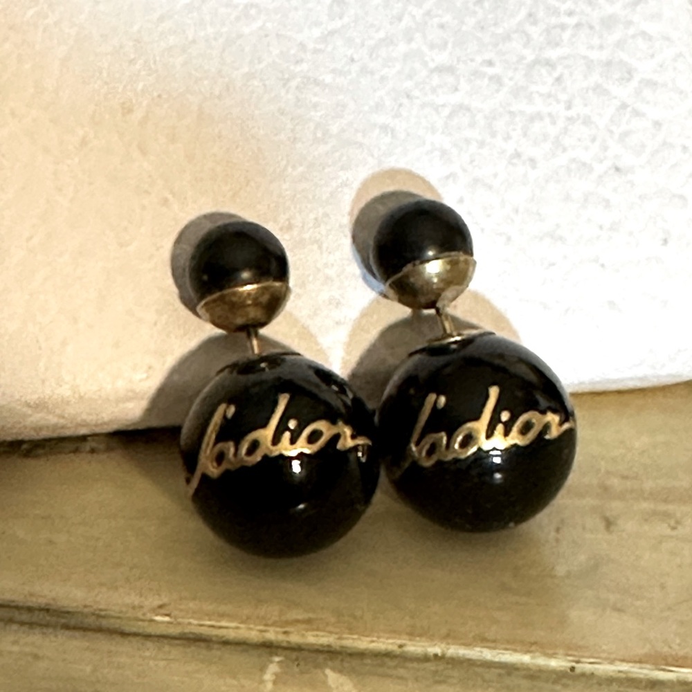 CHRISTIAN DIOR
Metal J'Adior Mise En Dior Tribal Earrings Black - Picture 7 of 16